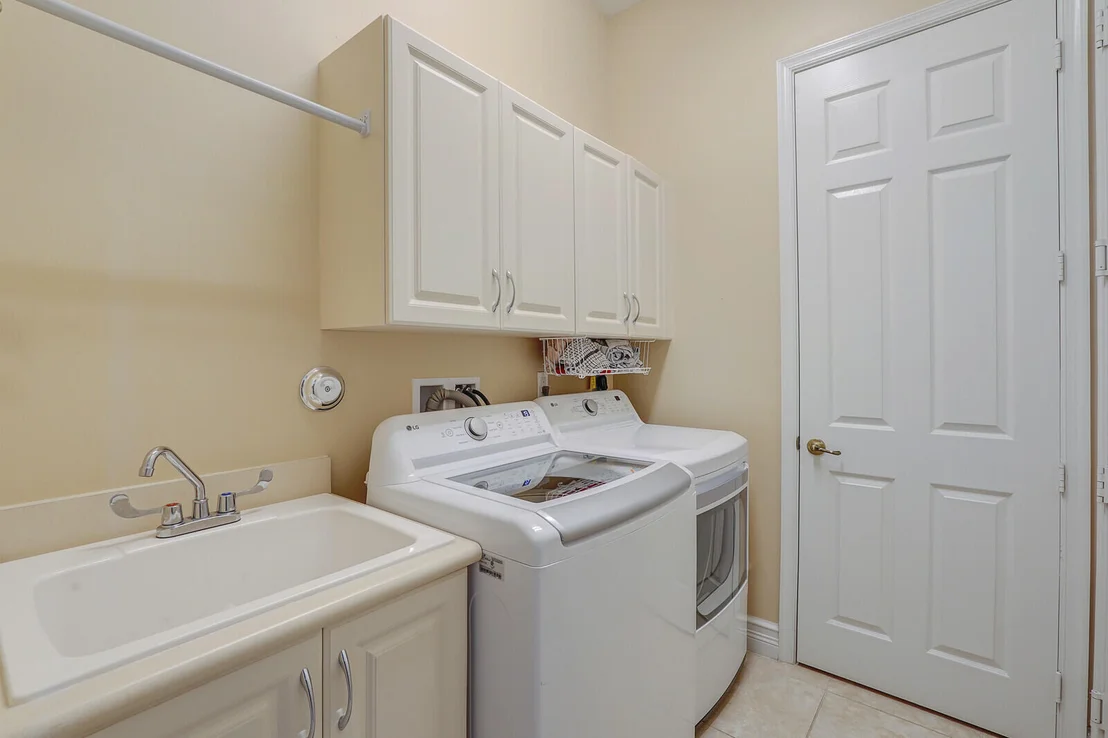 Photo of 12288 Cascade Valley Lane