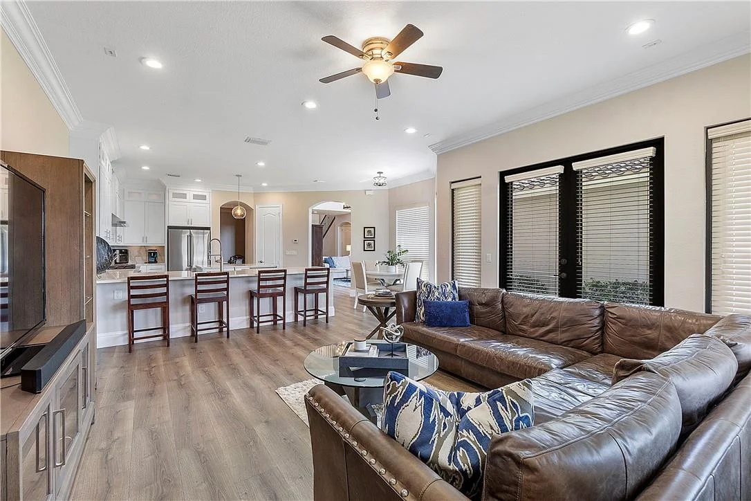 Photo of 8971 Lakeview Place