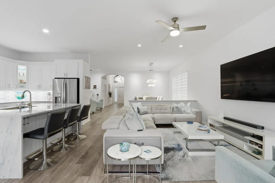 Photo of 8752 Palm River Drive
