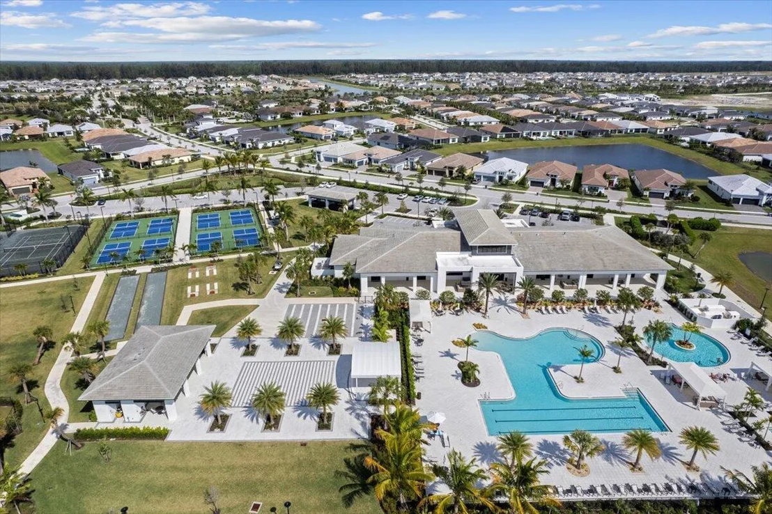 Photo of 15841 Key Biscayne Lane