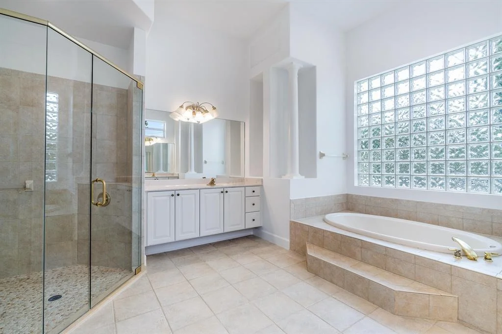 Photo of 18585 Lakeside Gardens Drive