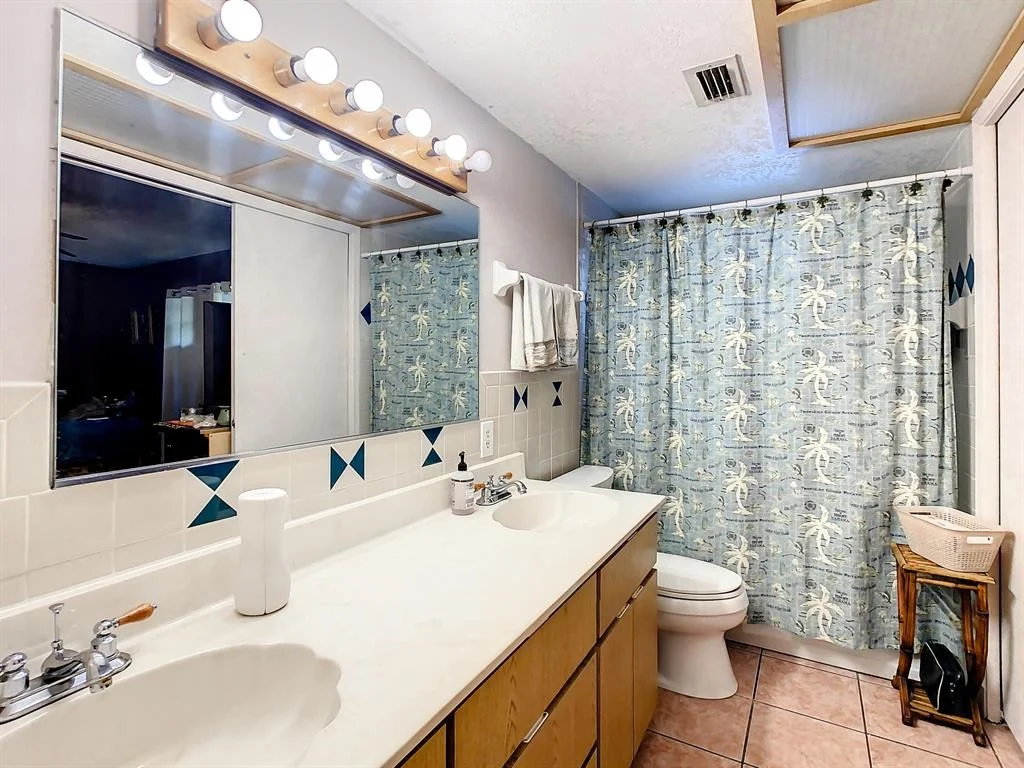 Photo of 6013 Seagrape Drive