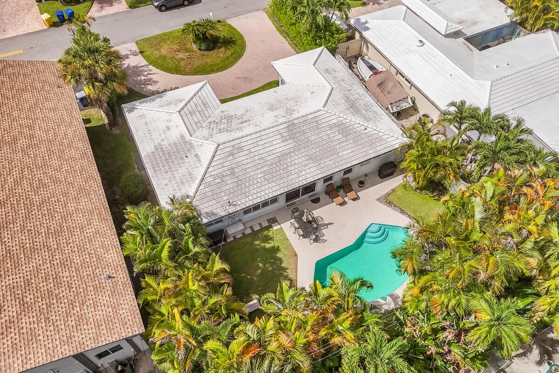 Photo of 1182 Beach Road