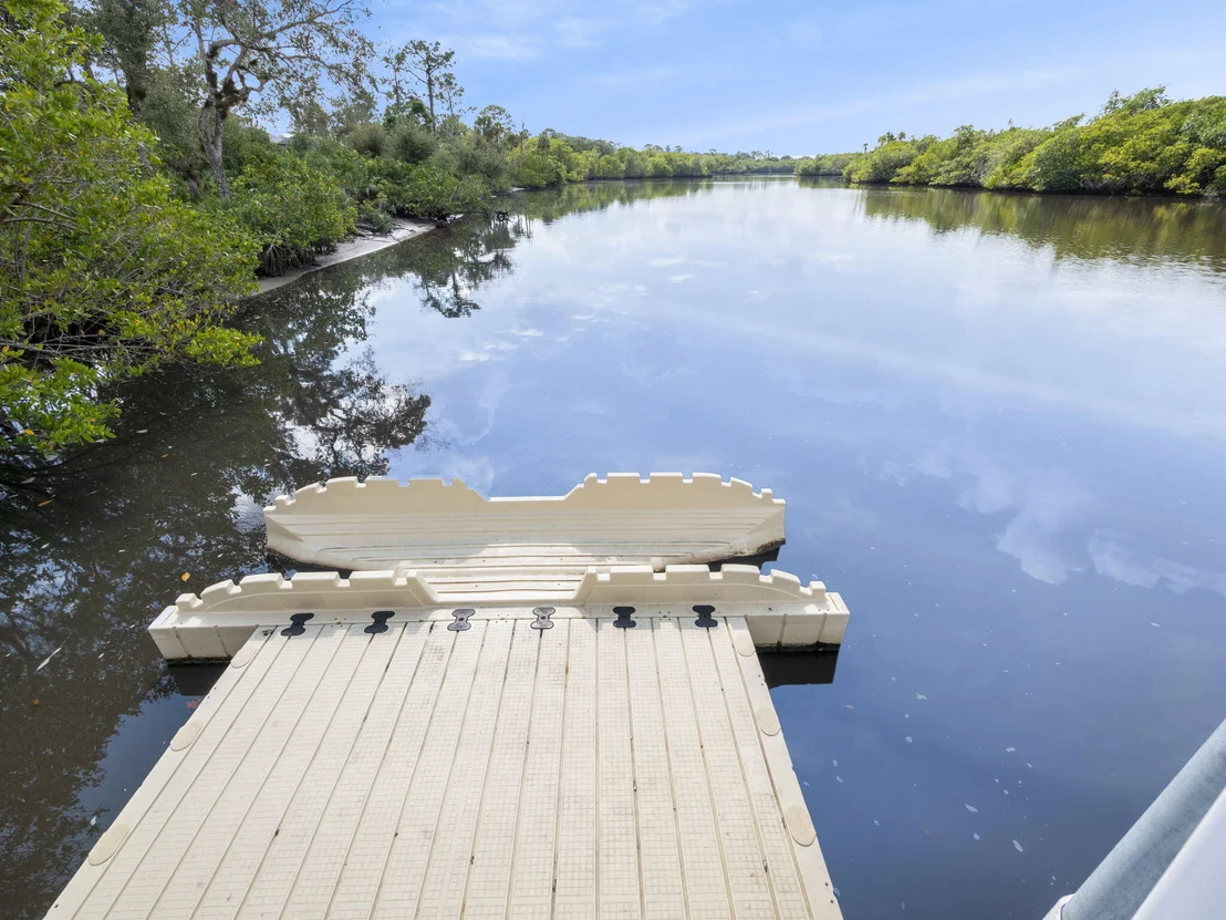 Photo of 708 SW Riverwatch Place