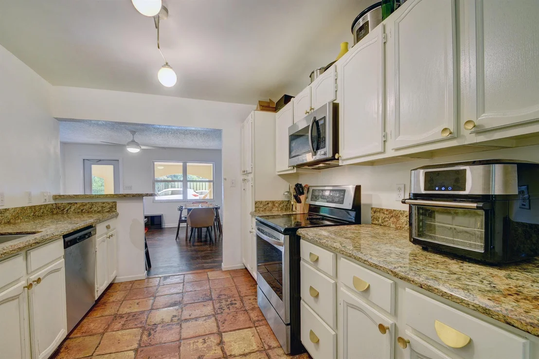 Photo of 4215 Sally Lane