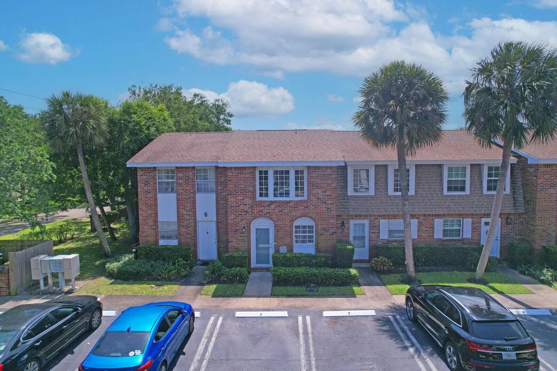 Photo of Unit 2 at 413 N Cypress Drive