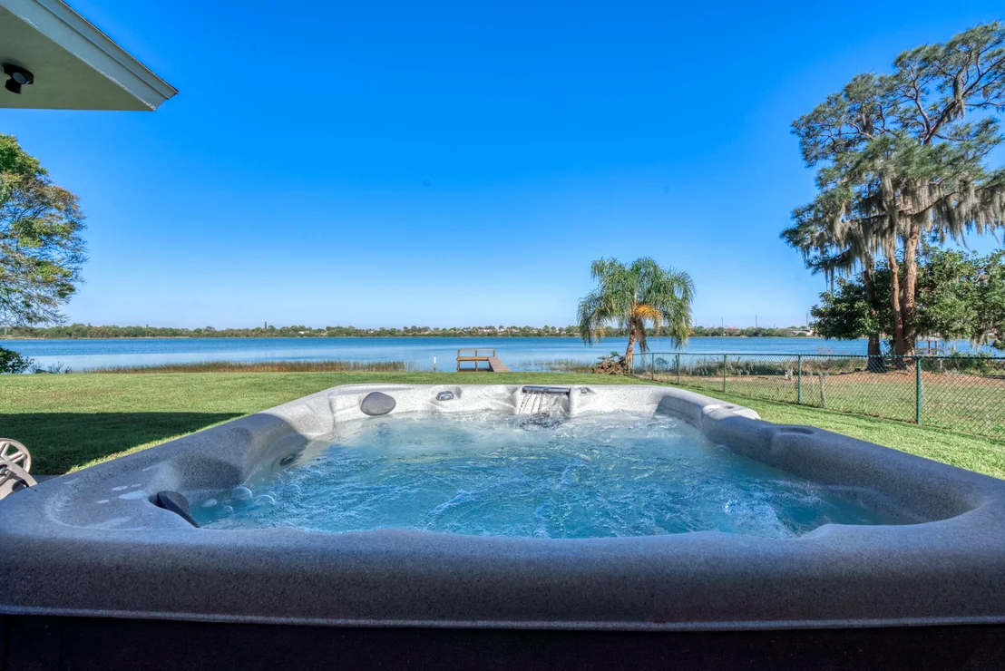 Photo of 1622 W Dinner Lake Drive