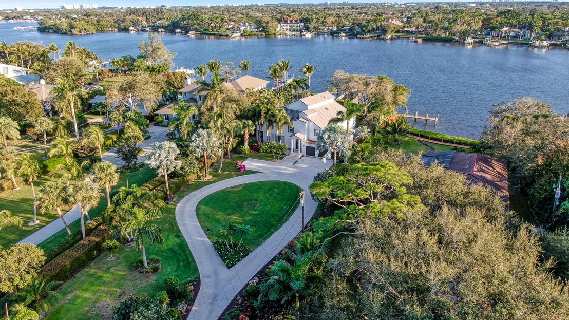 Photo of 5438 Pennock Point Road