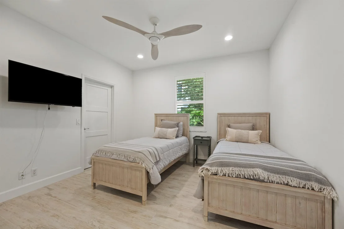 Photo of 106 TOTEKA Circle
