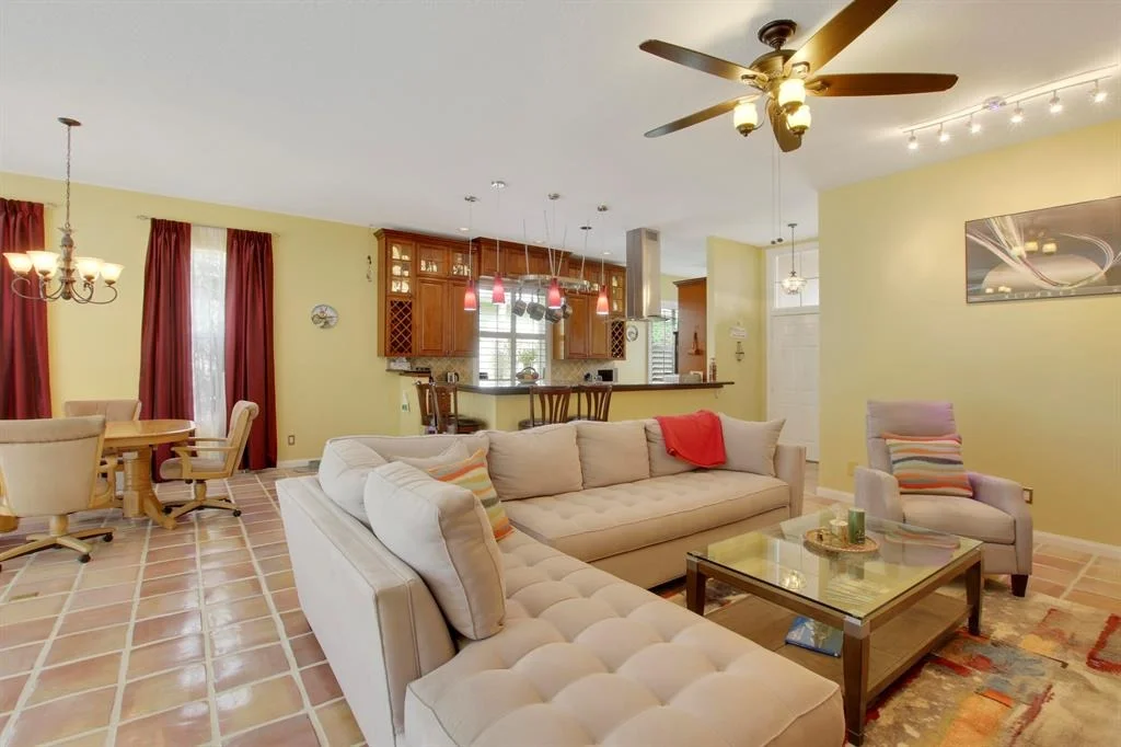 Photo of 110 S Hampton Drive