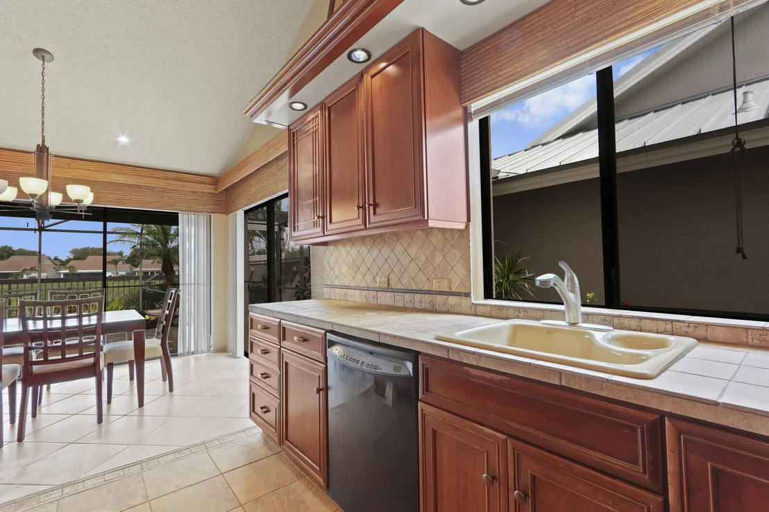 Photo of 232 E River Park Drive