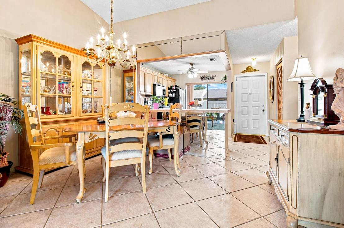 Photo of 611 Banks Road