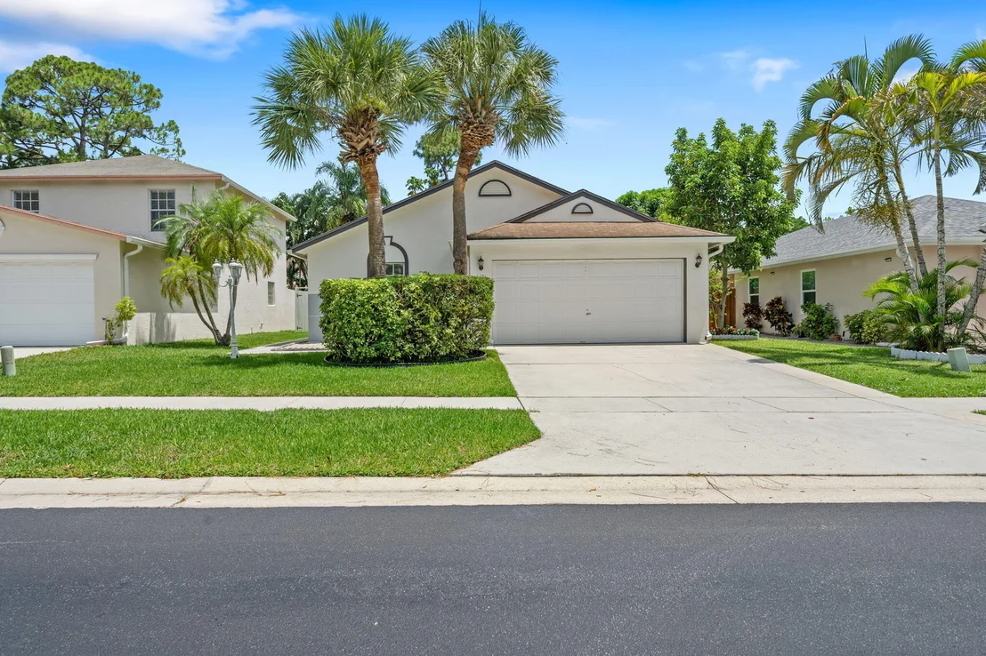 Photo of 6196 Azalea Circle