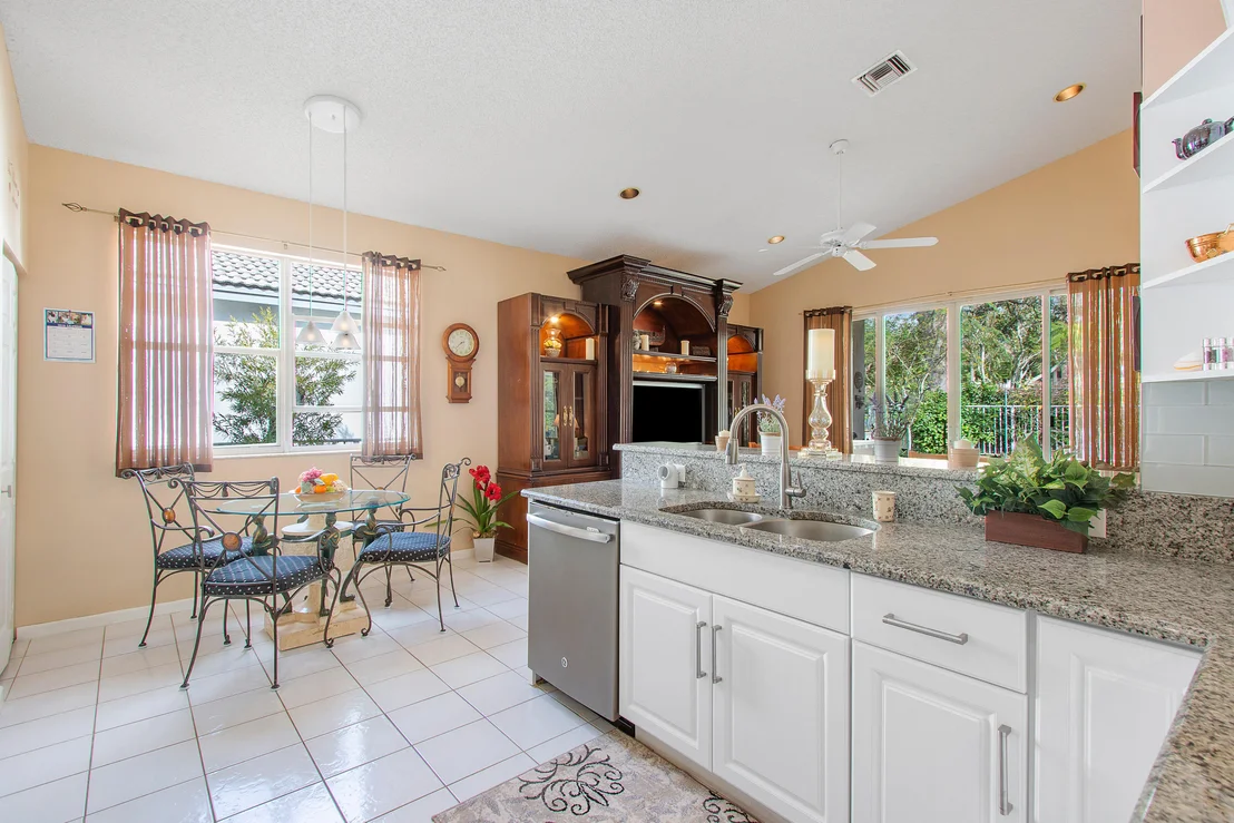 Photo of 6170 Swans Terrace