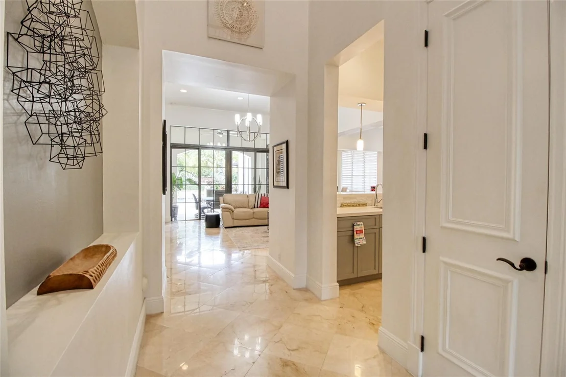 Photo of 9481 Eden Manor