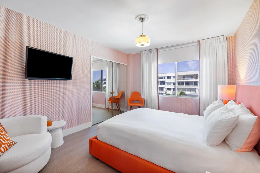 Photo of Unit B510511 at 44 Cocoanut Row