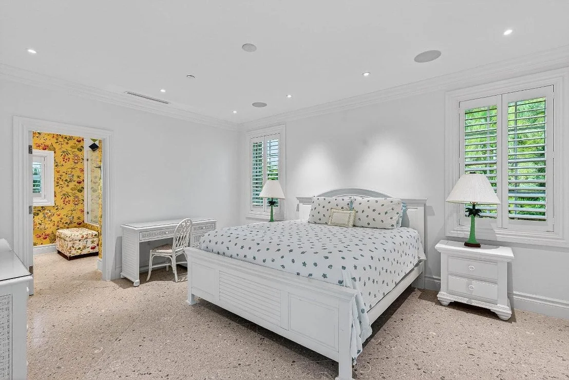 Photo of 720 N Ocean Boulevard