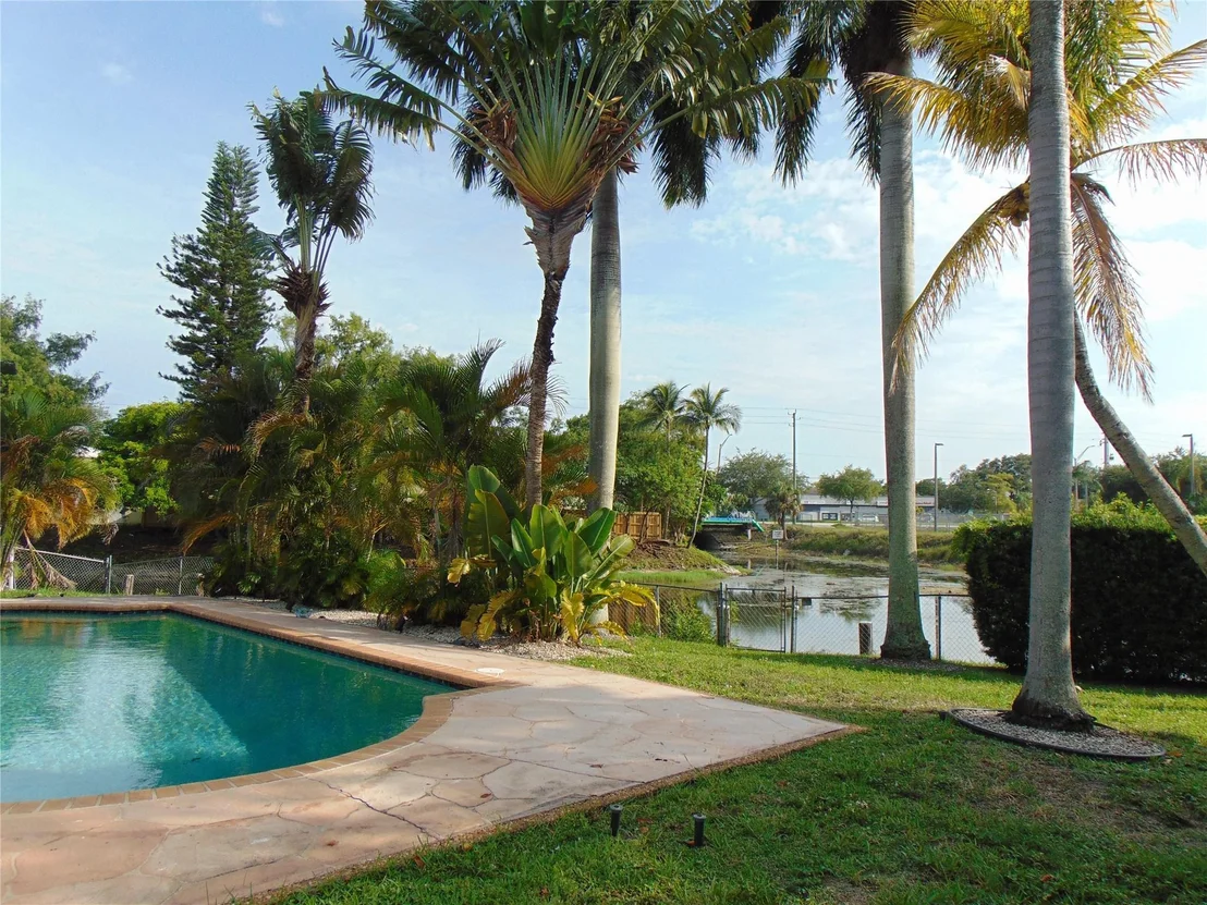 Photo of 595 E River Drive