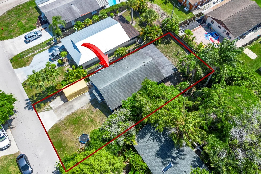 Photo of 7723 4th Terrace