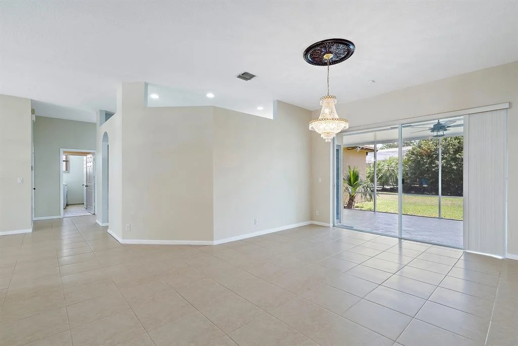 Photo of 228 Blackbird Lane