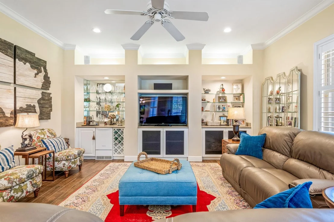 Photo of 409 Sable Oak Drive