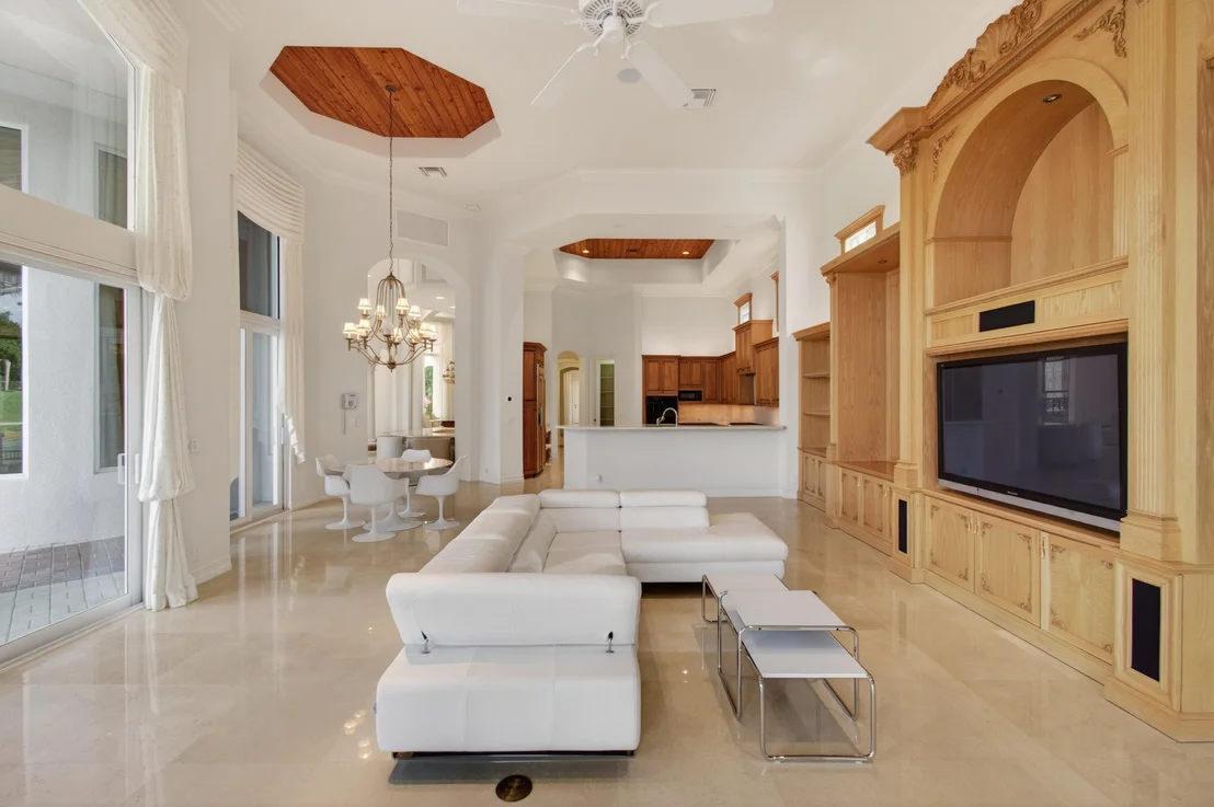 Photo of 331 MIZNER LAKE ESTATES Drive