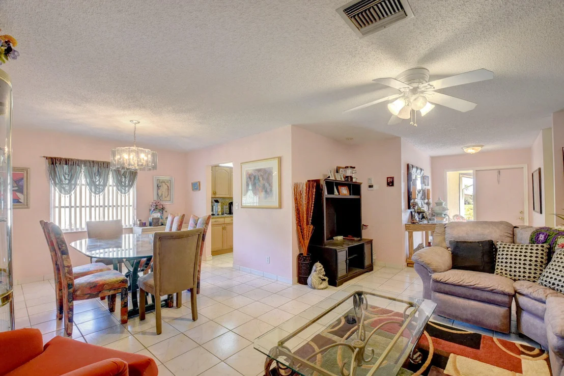 Photo of 6197 Overland Place