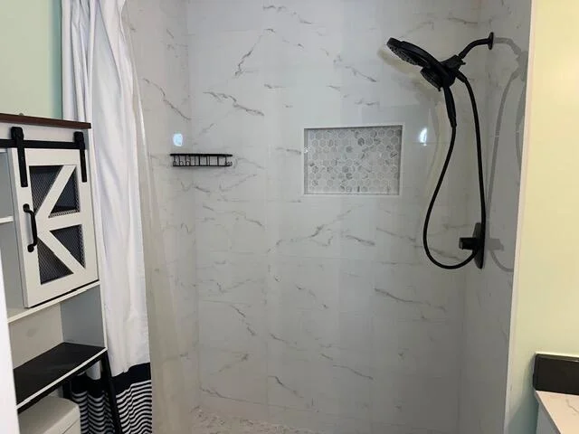 Photo of 907 SE Lake Street