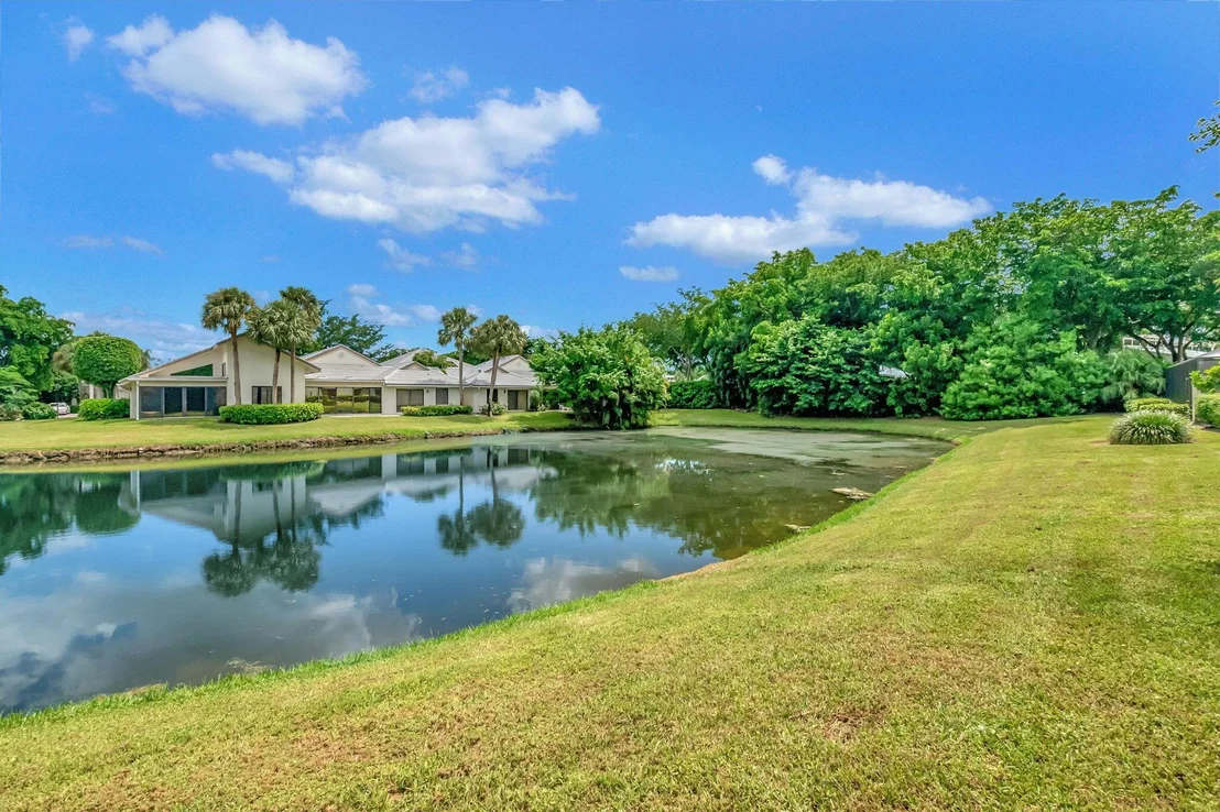 Photo of 20023 Waters Edge Drive