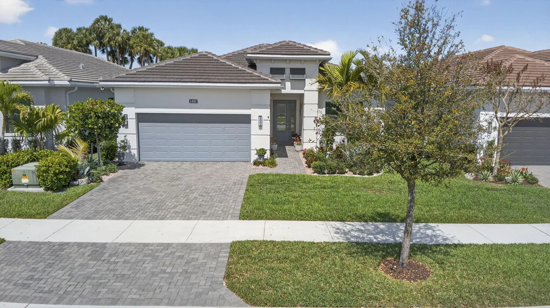 Photo of 5492 St Armands Way