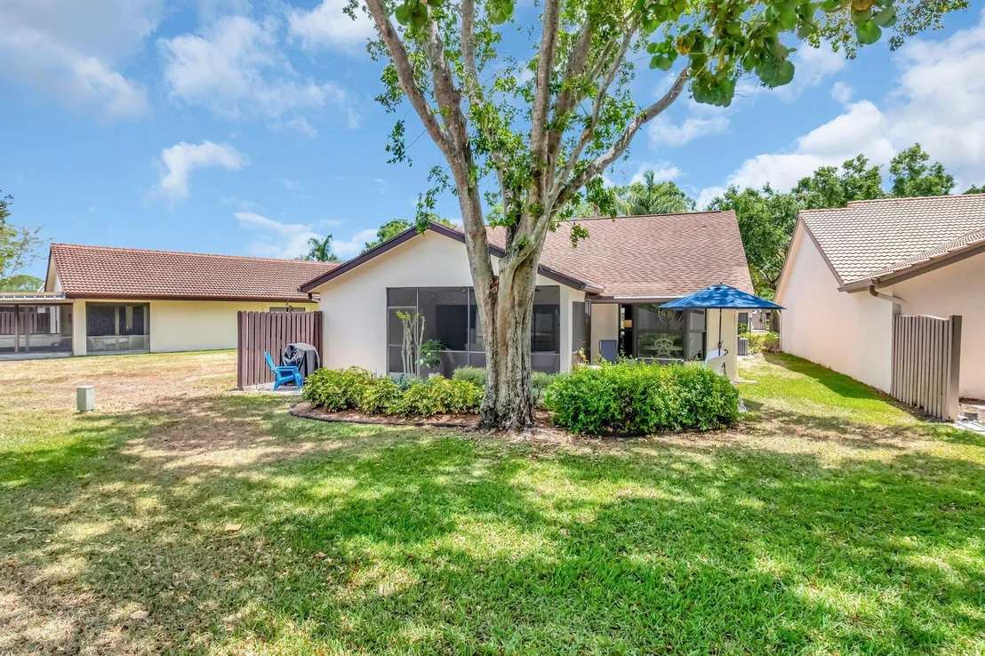 Photo of 4976 Boxwood Circle