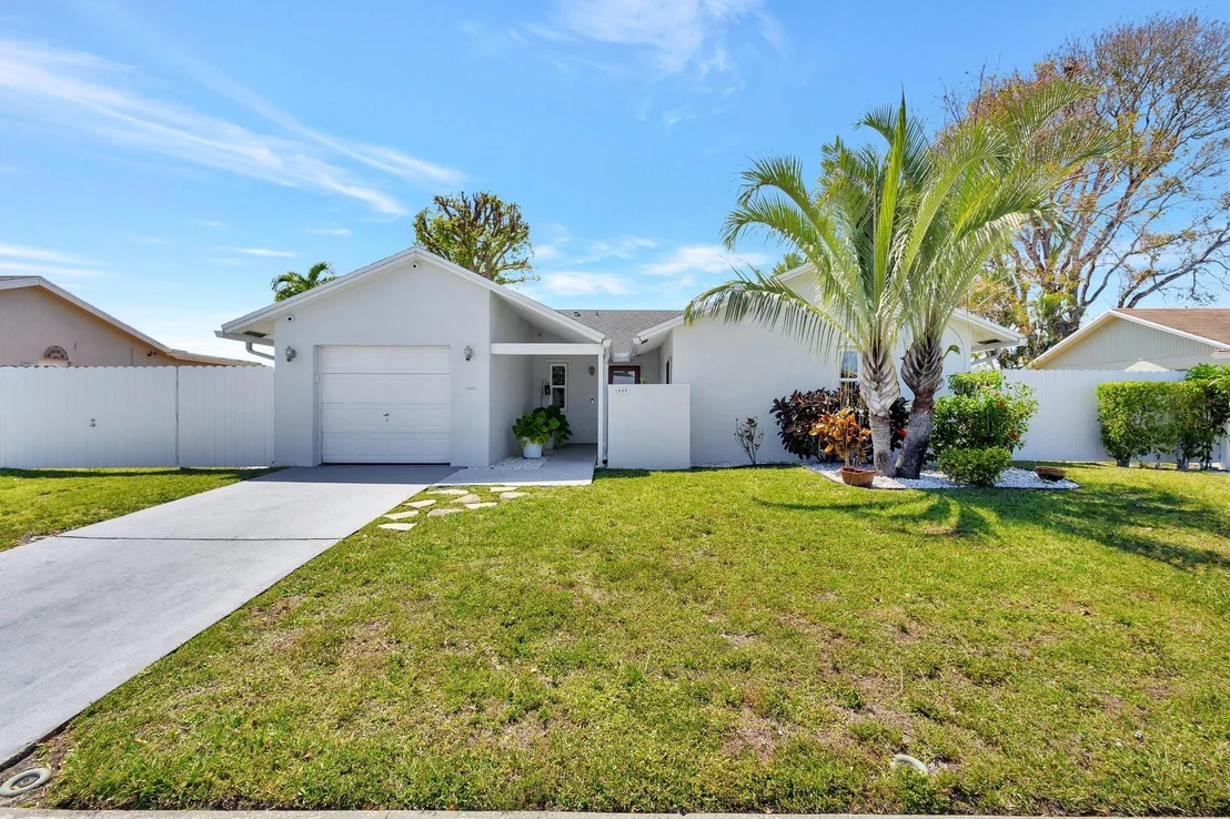 Photo of 1099 Harmony Way