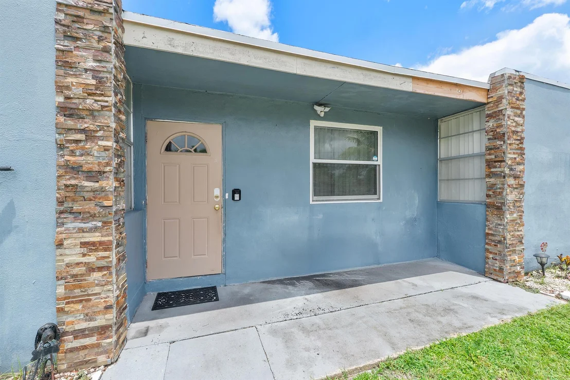 Photo of 439 Cheyenne Drive