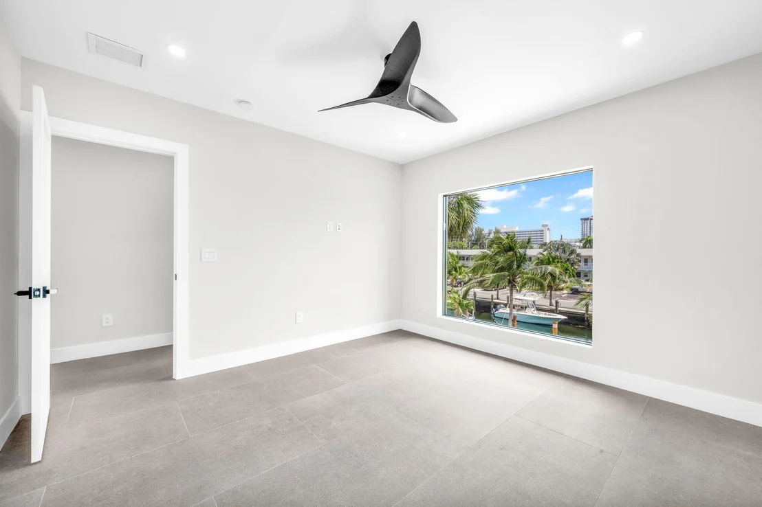 Photo of 3225 Canal Drive