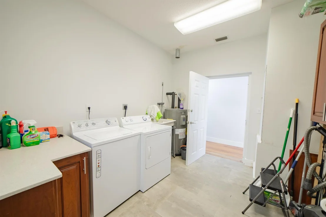 Photo of 4010 SE 50th Avenue