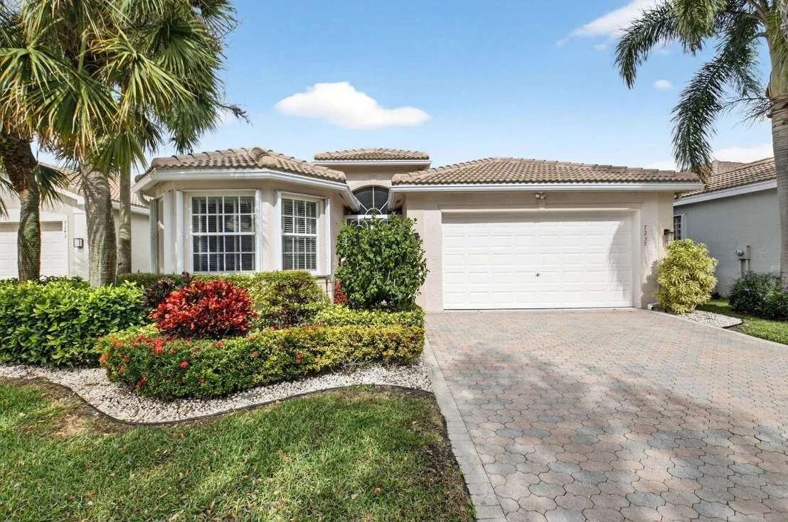 Photo of 7237 Morocca Lake Drive