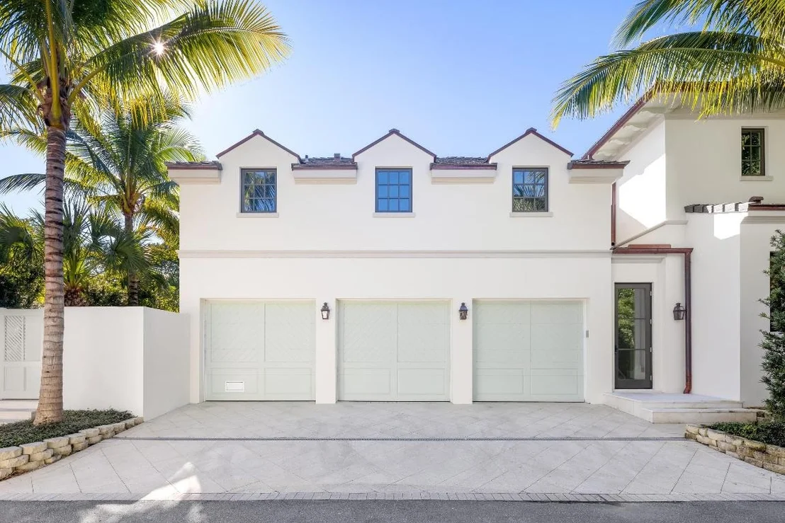 Photo of 433 Antigua Lane