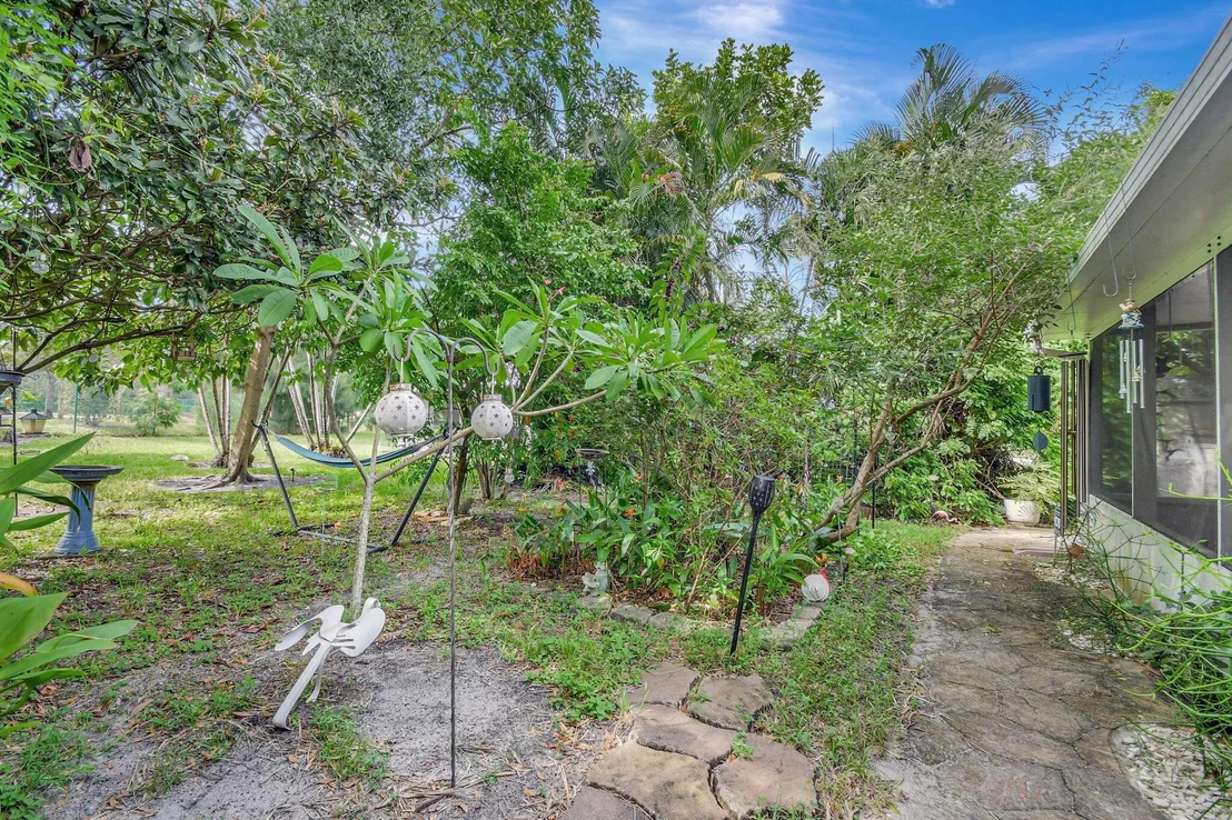 Photo of 123 Buttonwood Circle