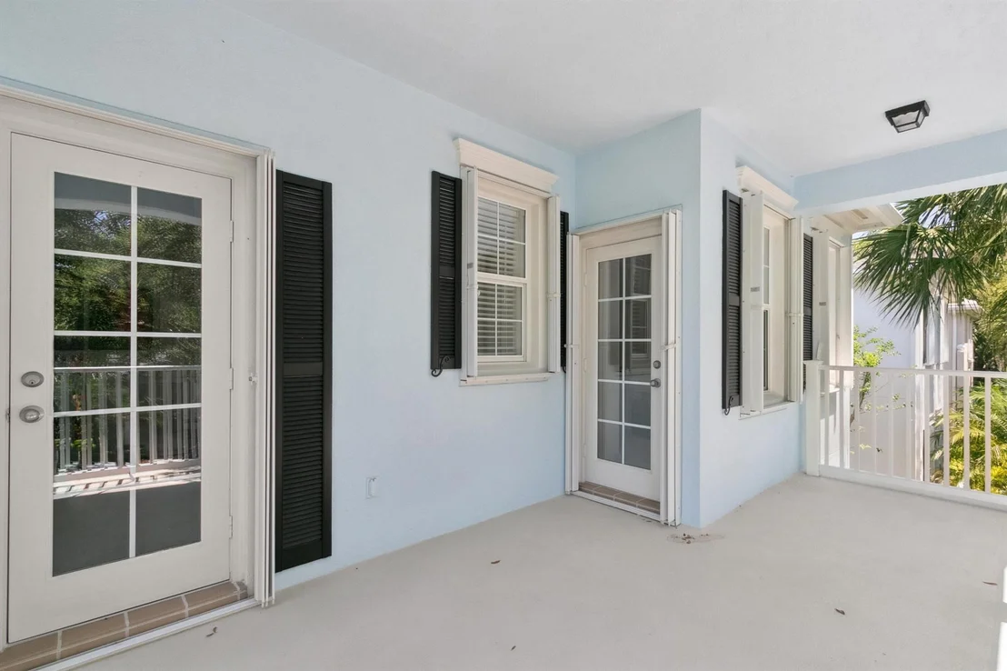 Photo of 2616 E Community Drive