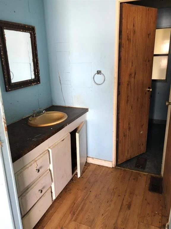 Photo of 23040 Watergate Circle