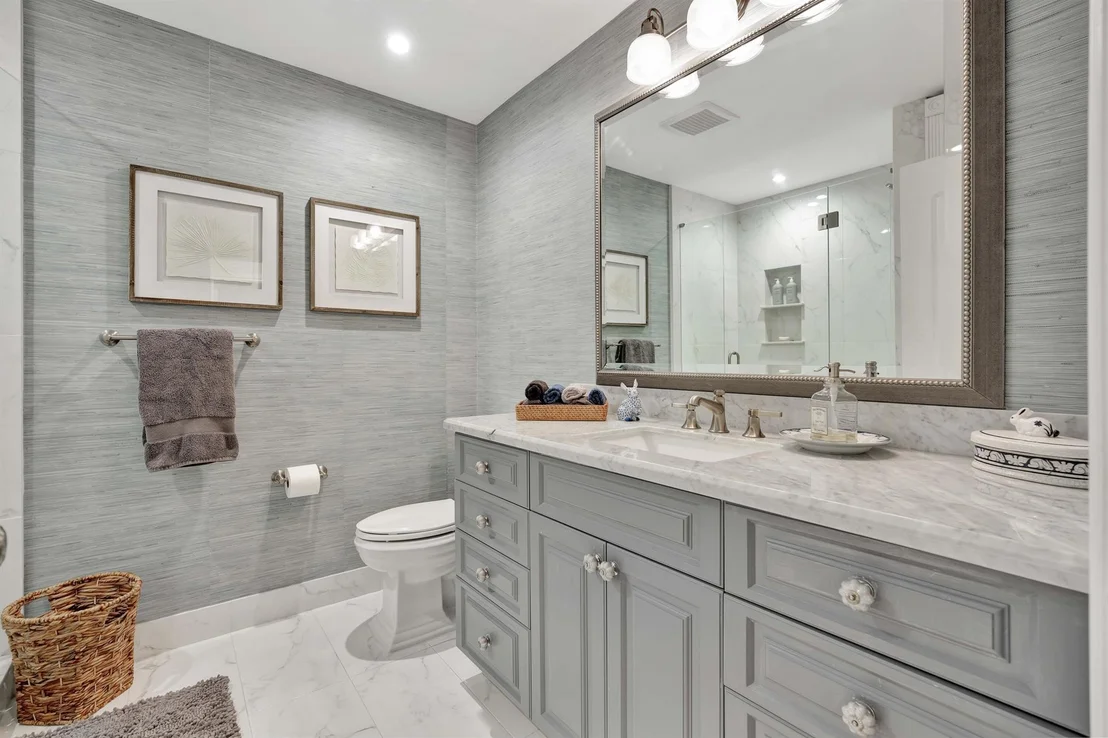 Photo of 242 E River Park Drive