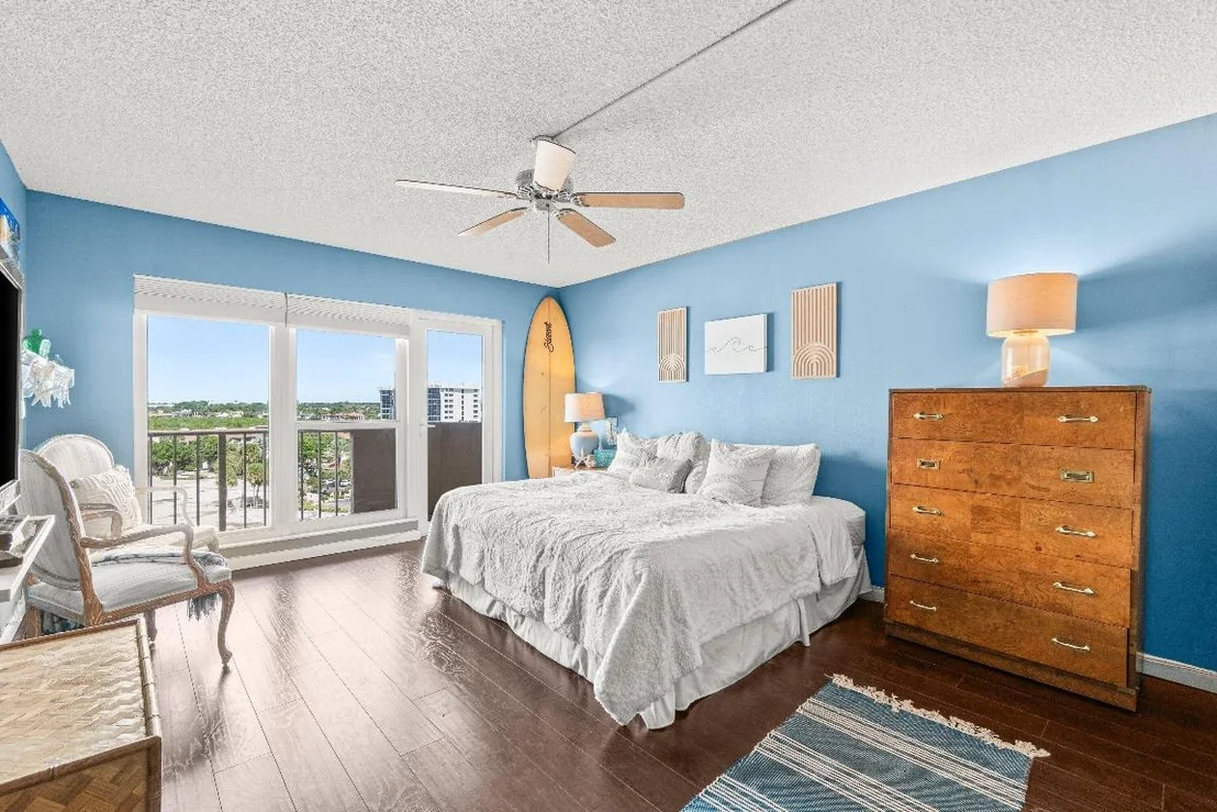 Photo of Unit 708 at 4301 N Ocean Boulevard