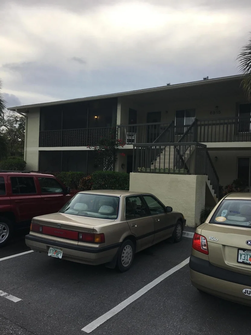 Photo of Unit E at 6515 Chasewood Drive