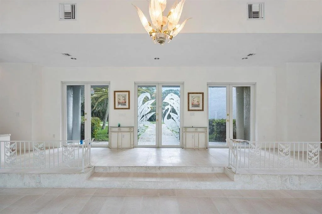 Photo of 6077 Pineneedle Lane