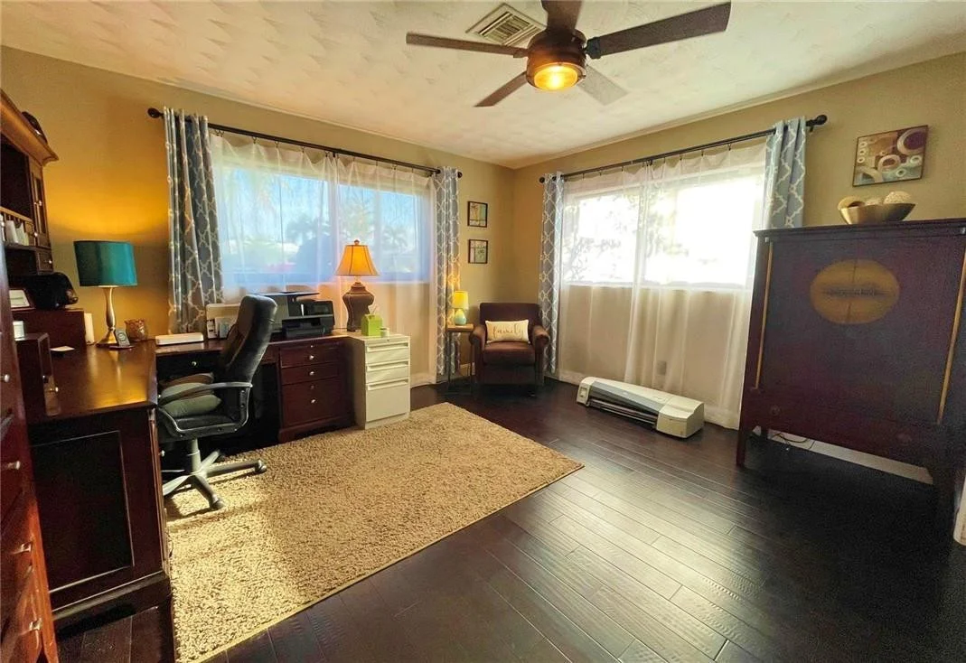 Photo of 330 SE 3rd Court