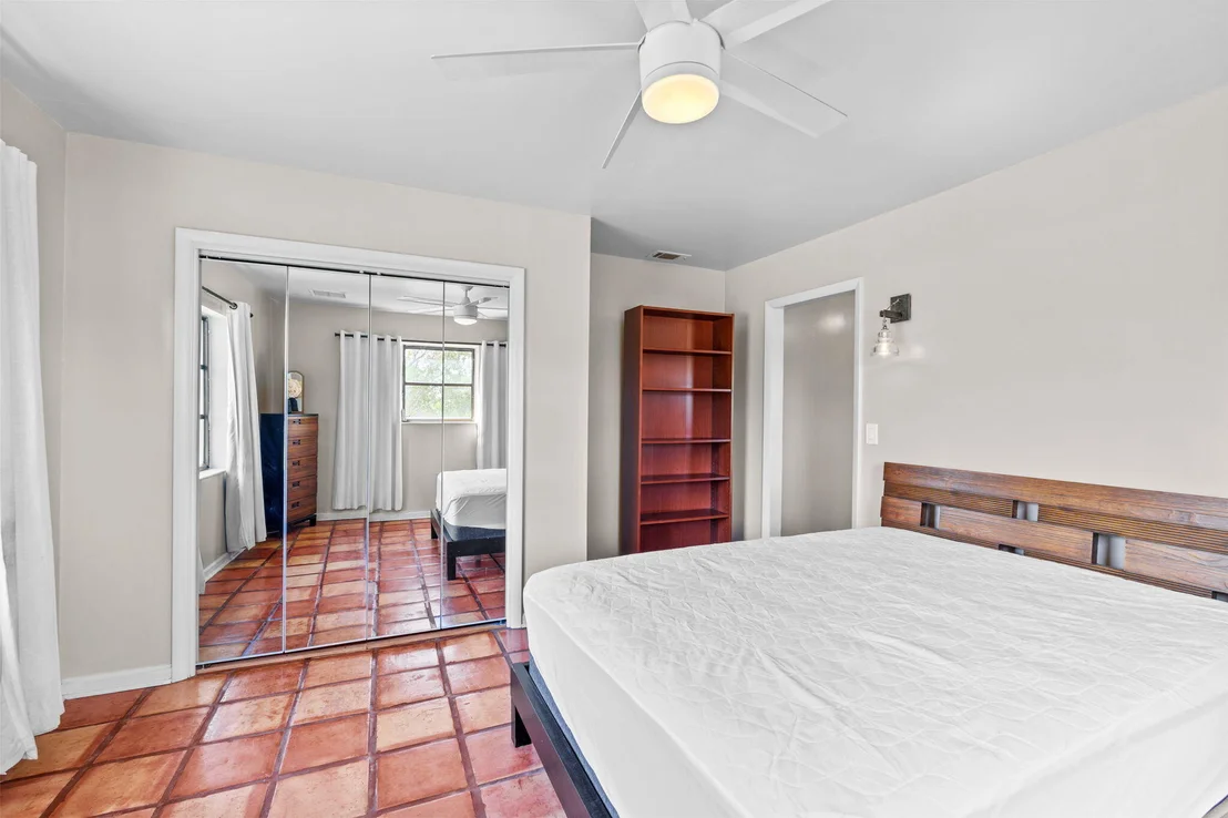Photo of 1230 F Road
