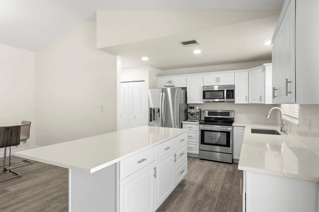 Photo of 9120 Paragon Way