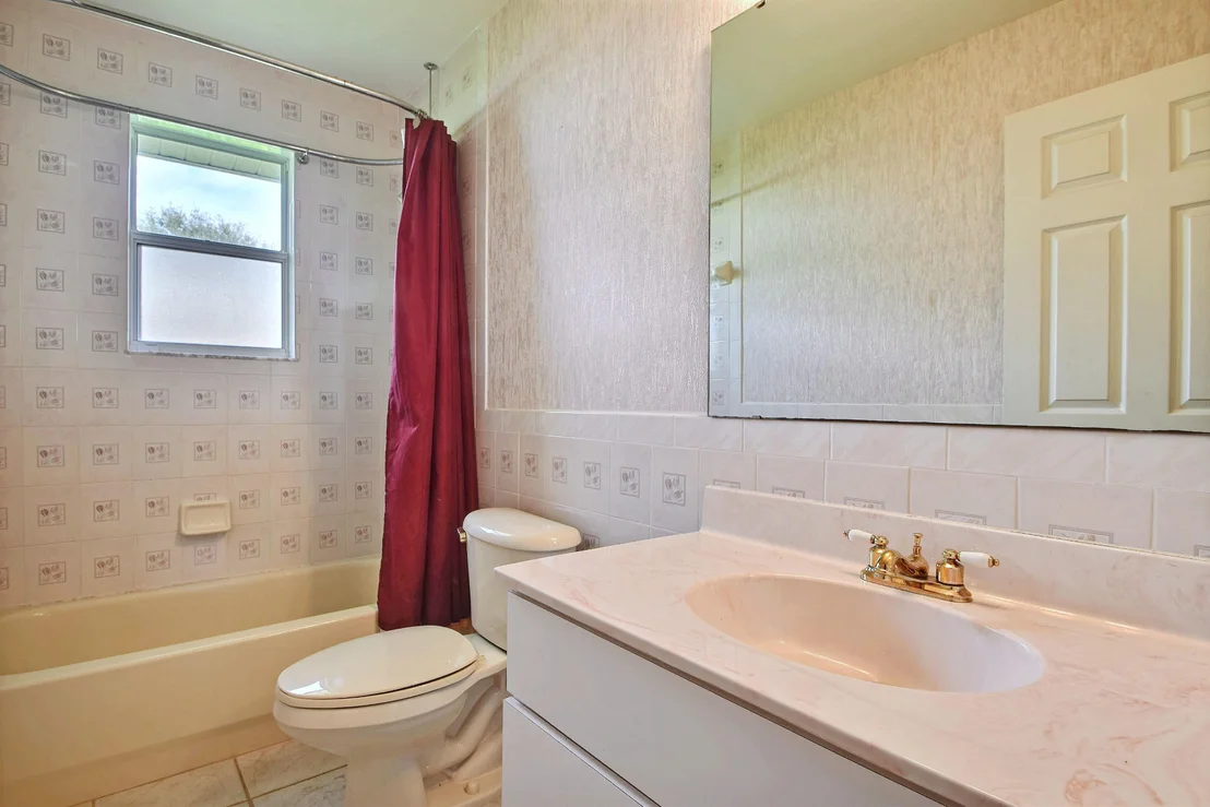 Photo of 5909 Sunset Boulevard