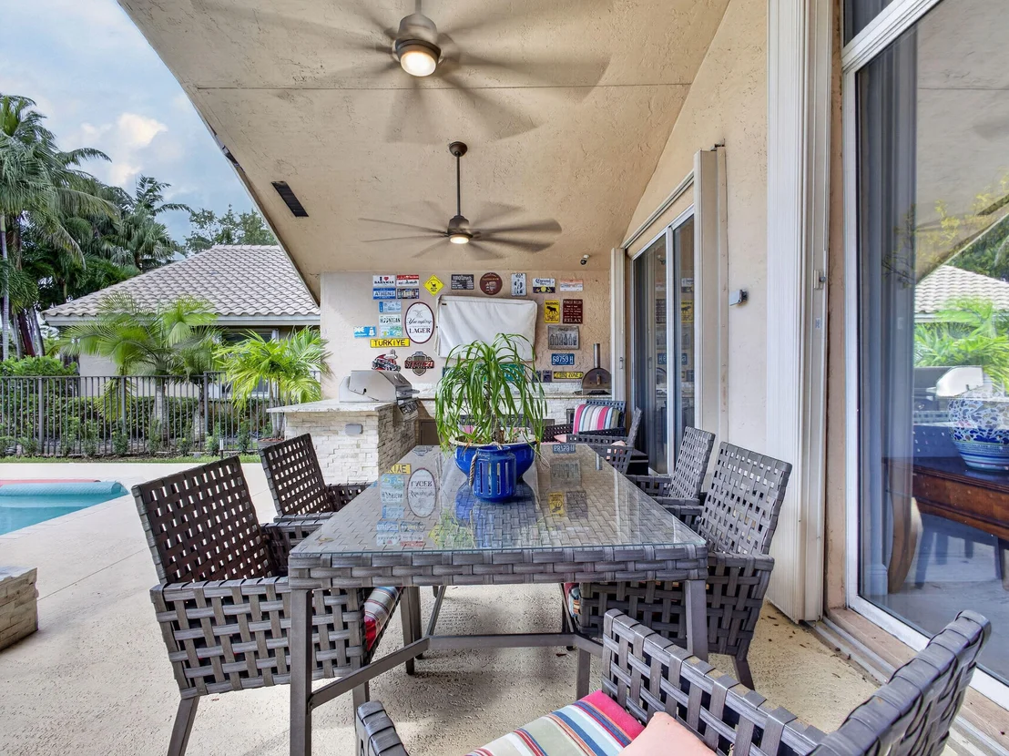 Photo of 832 WATERVIEW Drive