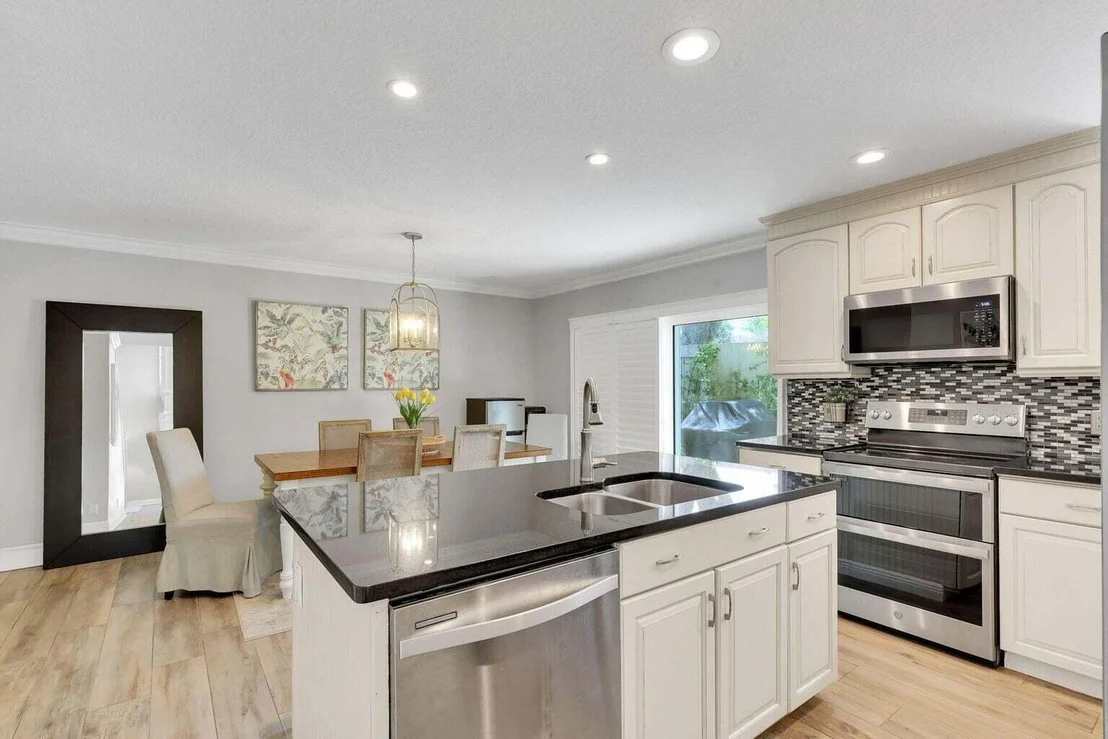 Photo of 11 Commanders Drive